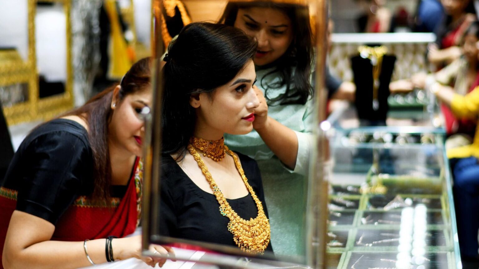 Why Gold Price Surged 13% In 2023? Experts List Out These 5 Reasons